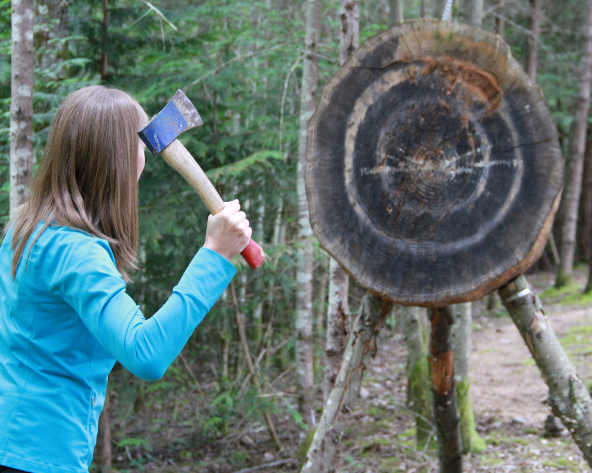 axe throwing.png